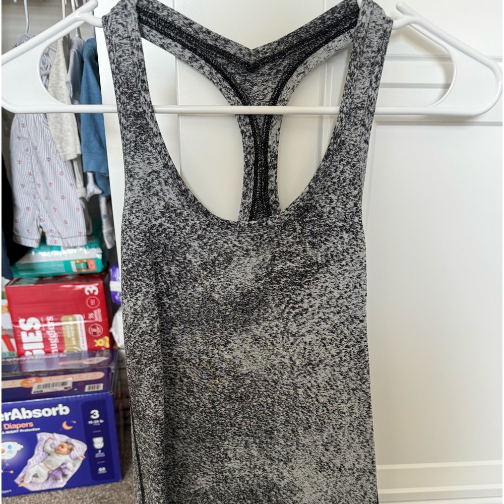 Grey and black lululemon tank size 6